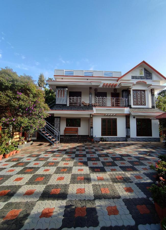 Moon Homestay Santhanpara Luaran gambar