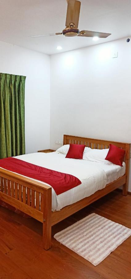 Moon Homestay Santhanpara Luaran gambar
